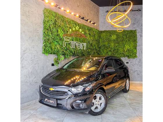 CHEVROLET ONIX 1.4 MPFI LT 8V FLEX 4P MANUAL CHEVROLET ONIX 1.4 MPFI LT 8V FLEX 4P MANUAL